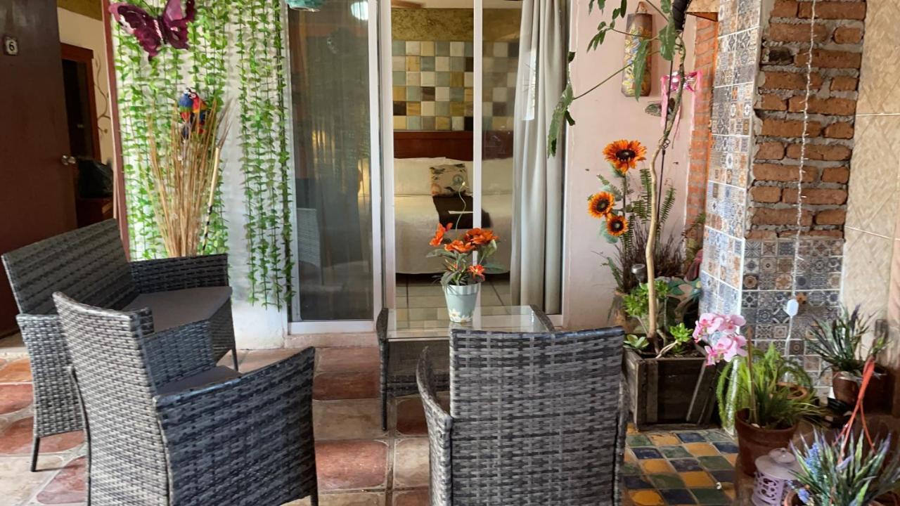 Hotel Casona De Las Aves กัวนาฮัวโต ภายนอก รูปภาพ